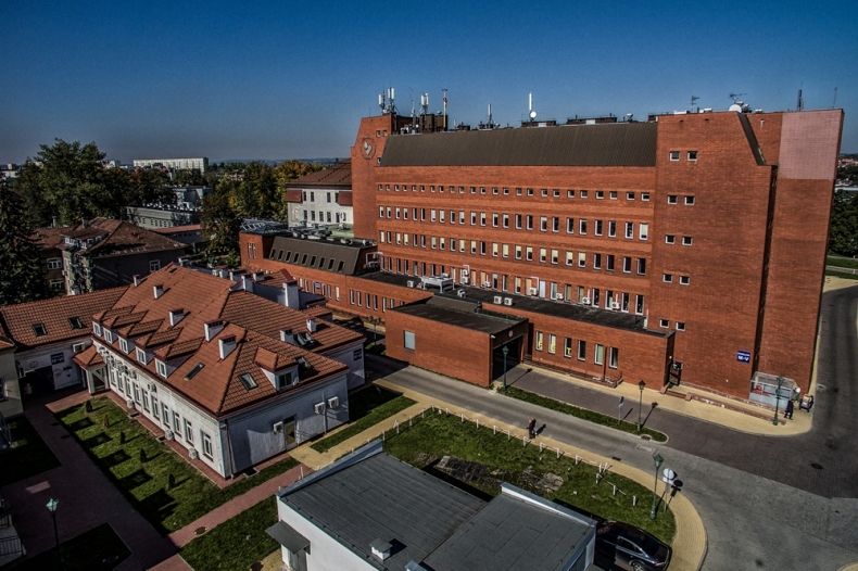 Do małopolskich szpitali trafi 13 respiratorów. Złożono zamówienie malopolska_pl