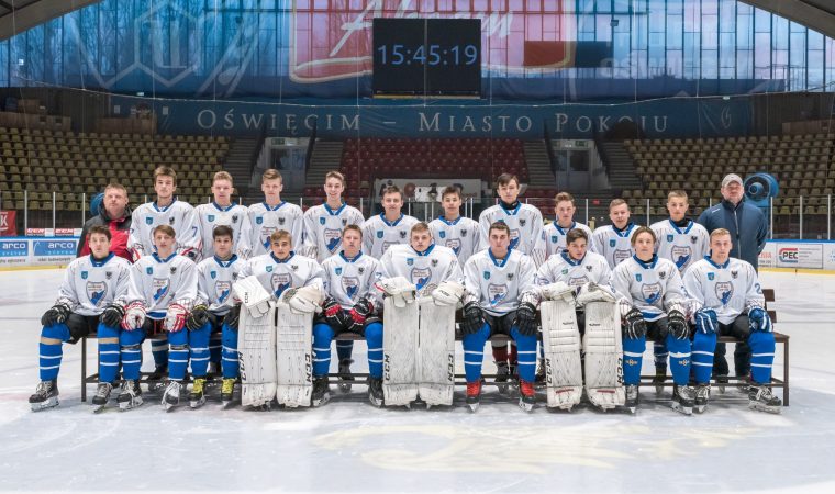 Młodzieżowy hokej w biało – czerwonych barwach powiat oświęcim Unia Oświęcim