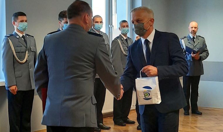 “Policjant, który mi pomógł” – Marcin Kowalcze nagrodzony powiat oswiecim pl