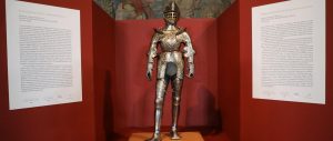 Już od dziś na Wawelu można podziwiać dziecięcą zbroję króla Zygmunta II Augusta gov pl