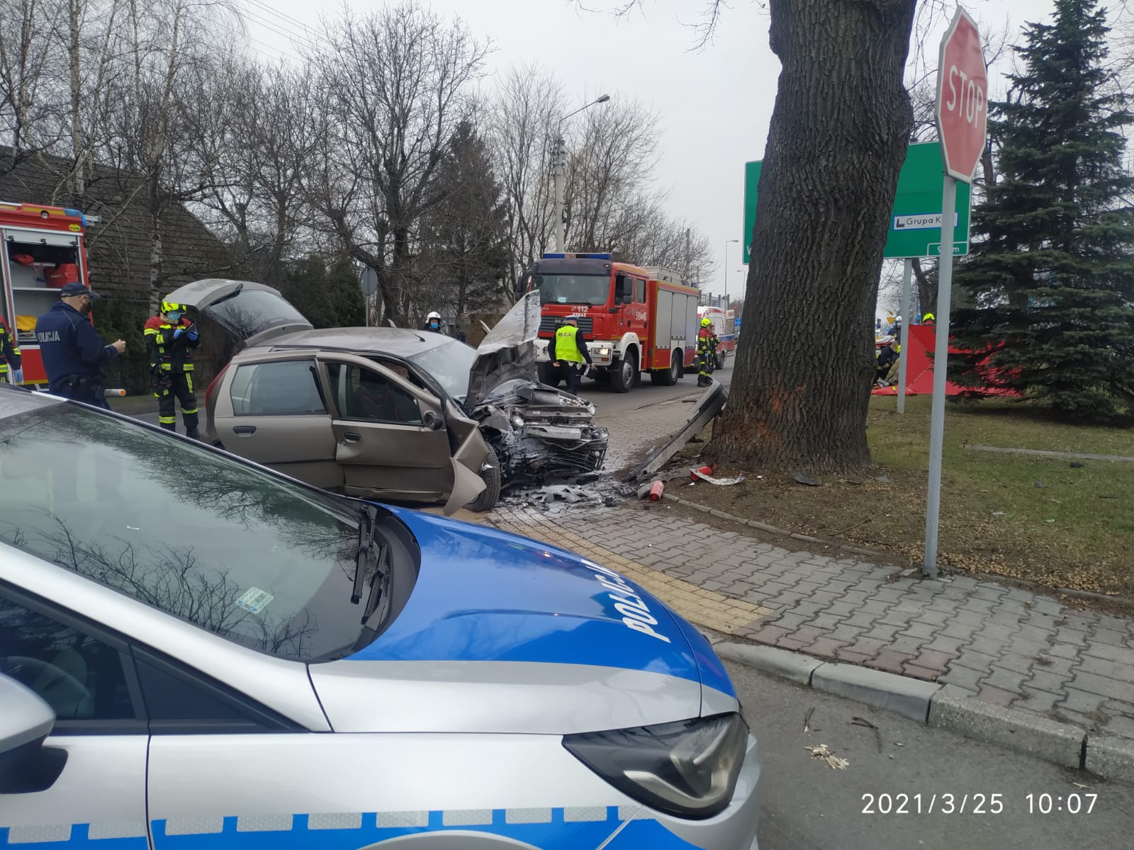 Kety Policja Oświęcim KPP Oświęcim. Kęty wypadek drogowy Kościuszki 25.03 (1)