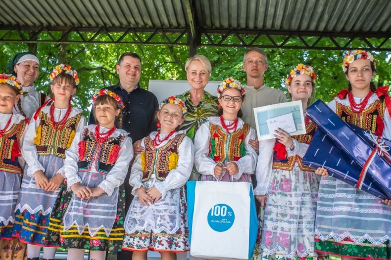 Konkurs piosenki patriotycznej i żołnierskiej w Brzeszczach malopolska pl