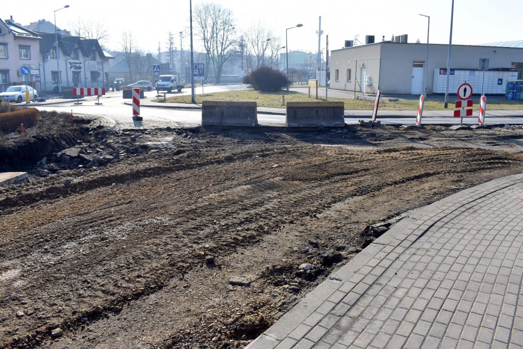Rozpoczęła się przebudowa drogi powiatowej na osiedlu Błonie powiat oswiecim pl