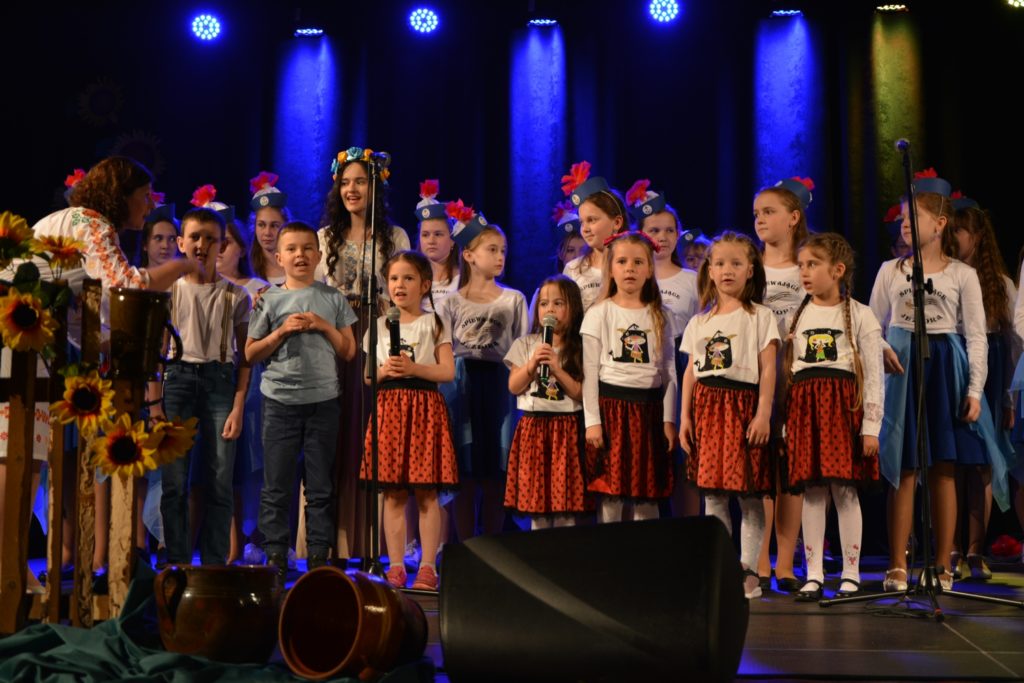 „Łączmy się”. Koncert dla Ukrainy w Przeciszowie powiat oswiecim pl